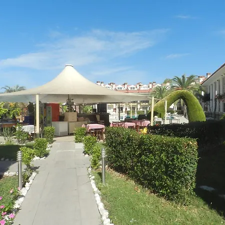 Oasis Villas Gombece *